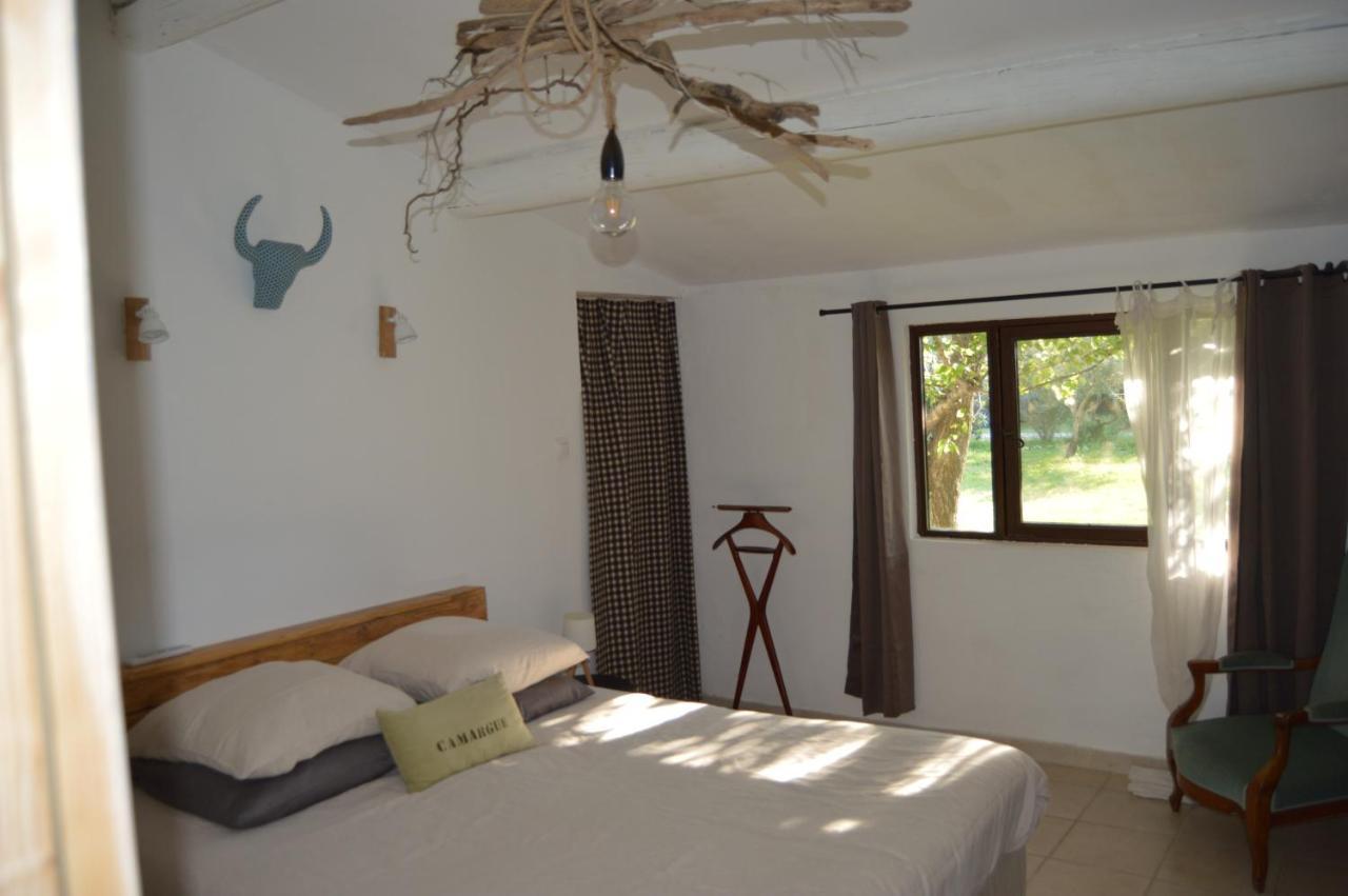 Bed and Breakfast Bergerie d'Alivon en Camargue à Albaron Extérieur photo